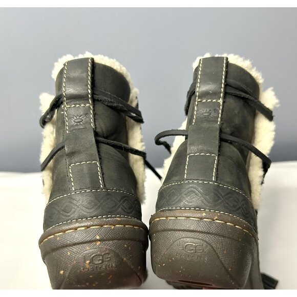 UGG Australia Cove Boots Womens Size 8 Black Sheepskin Lined Leather Ankle - Picture 6 of 16